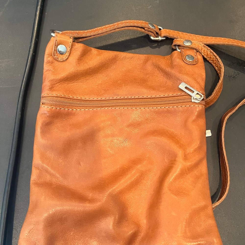 Stylish Tan Leather Crossbody Bag